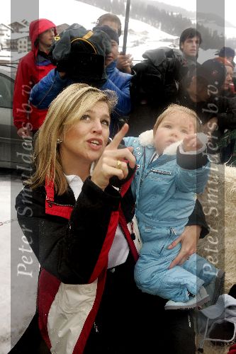 Lech 12 februari 2005
Officieel fotouur met Prinses Amalia Maxima Prins Willem Alexander en Koningin Beatrix
Peter Smulders bv