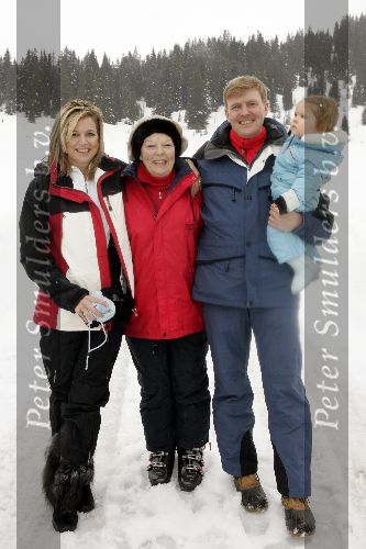 Lech 12 februari 2005
Officieel fotouur met Prinses Amalia Maxima Prins Willem Alexander en Koningin Beatrix
Peter Smulders bv