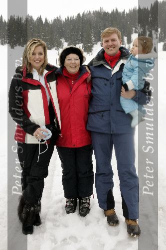 Lech 12 februari 2005
Officieel fotouur met Prinses Amalia Maxima Prins Willem Alexander en Koningin Beatrix
Peter Smulders bv