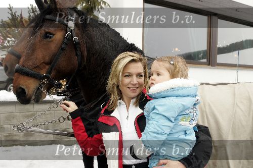 Lech 12 februari 2005
Officieel fotouur met Prinses Amalia Maxima Prins Willem Alexander en Koningin Beatrix
Peter Smulders bv