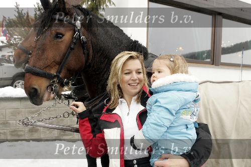 Lech 12 februari 2005
Officieel fotouur met Prinses Amalia Maxima Prins Willem Alexander en Koningin Beatrix
Peter Smulders bv