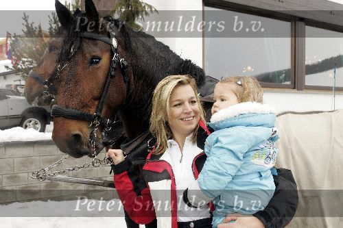 Lech 12 februari 2005
Officieel fotouur met Prinses Amalia Maxima Prins Willem Alexander en Koningin Beatrix
Peter Smulders bv