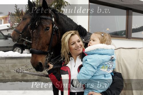 Lech 12 februari 2005
Officieel fotouur met Prinses Amalia Maxima Prins Willem Alexander en Koningin Beatrix
Peter Smulders bv