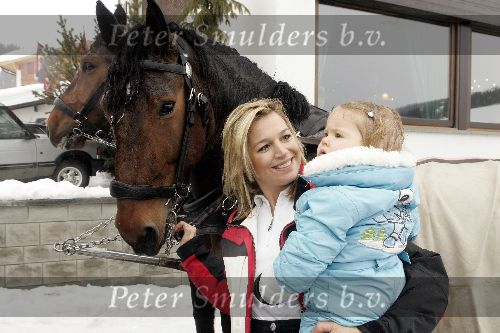 Lech 12 februari 2005
Officieel fotouur met Prinses Amalia Maxima Prins Willem Alexander en Koningin Beatrix
Peter Smulders bv