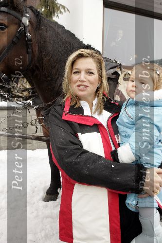 Lech 12 februari 2005
Officieel fotouur met Prinses Amalia Maxima Prins Willem Alexander en Koningin Beatrix
Peter Smulders bv