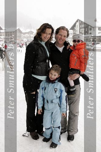 Lech 13 februari 2005
Paulien Huizinga met Michiel Mol en Paul en Myrthe in Lech
Peter Smulders bv