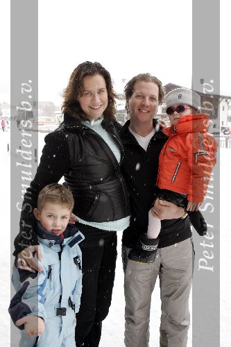 Lech 13 februari 2005
Paulien Huizinga met Michiel Mol en Paul en Myrthe in Lech
Peter Smulders bv