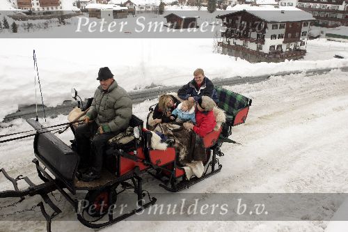 Lech 12 februari 2005
Officieel fotouur met Prinses Amalia Maxima Prins Willem Alexander en Koningin Beatrix
Peter Smulders bv