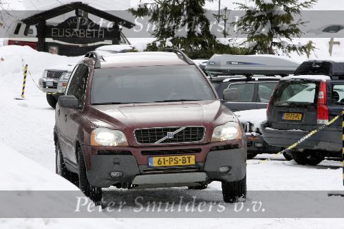 Lech 11 februari 2005
Prins Willem Alexander met nieuwe volvo jeep op wintersport.
Peter Smulders bv