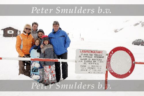 Zurs14 februari 2005
Rene Froger met Natasja Didier Maxim en Natasja in zurs op wintersport
Peter Smulders bv