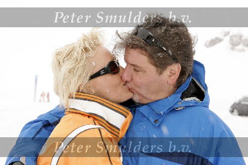 Zurs14 februari 2005
Rene Froger met Natasja Didier Maxim en Natasja in zurs op wintersport
Peter Smulders bv