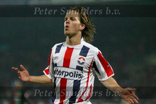 Tilburg, 28 januari 2006
Kompetitiewedstrijd seizoen 2005-2006
Willem ll - NEC eindstand 2-2
Frank van Mosselveld scoort doelpunt