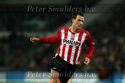 Eindhoven, 20 Januari 2006 
Kompetitiewedstrijd Seizoen 2005/2006 
PSV-RKC Waalwijk eindstand 2-0
Jan Vennegoor of Hesselink
© Edwin van Zandvoort