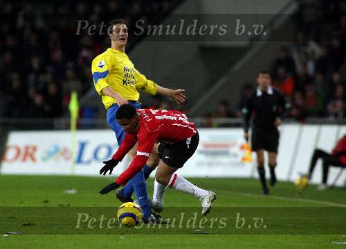 Eindhoven, 20 Januari 2006 
Kompetitiewedstrijd Seizoen 2005/2006 
PSV-RKC Waalwijk eindstand 2-0
Jefferson Farfan
© Edwin van Zandvoort