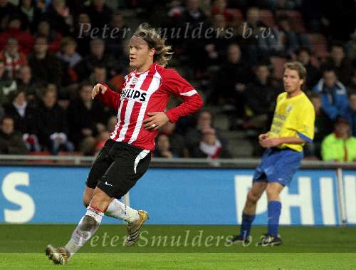 Eindhoven, 20 Januari 2006 
Kompetitiewedstrijd Seizoen 2005/2006 
PSV-RKC Waalwijk eindstand 2-0
Mika Vayrynen
© Edwin van Zandvoort