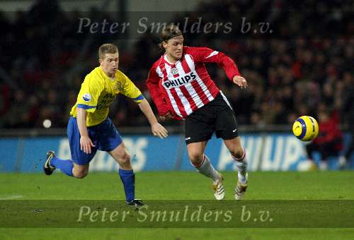Eindhoven, 20 Januari 2006 
Kompetitiewedstrijd Seizoen 2005/2006 
PSV-RKC Waalwijk eindstand 2-0
Mika Vayrynen
© Edwin van Zandvoort