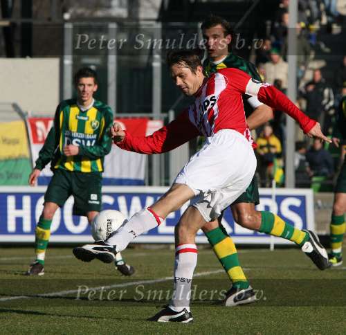 Den Haag, 29 Januarie 2006 
Kompetitiewedstrijd seizoen 2005-2006 
ADO Den Haag - PSV eindstand 0-2 
Phillip Cocu scoort 2-0