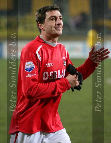 Kerkrade, 27 Januari 2006 
Kompetitiewedstrijd seizoen 2005/2006
RODA JC - AZ eindstand 1-4
Shota Arveladze viert overwinning
©Edwin van Zandvoort
