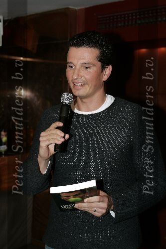 Amsterdam 20 januari 2005
Presentatie boek Richard Krajicek in vak zuid.
Richard
Peter Smulders bv