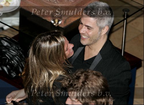 Scheveningen 2 juli 2004
 Kurhaus feest  .Alessandro Safina betrapt met zijn vriendin Manon