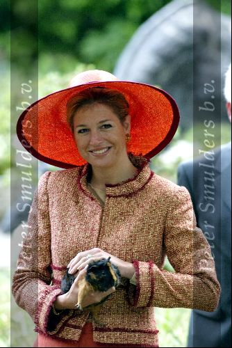 Amsterdam 1 juli 2004
Maxima met cavia in Artis