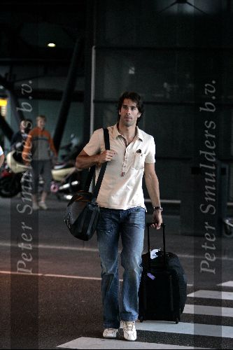 Schiphol 1 juli 2004
Ruud v Nistelrooy op schiphol na aankomst EK
Peter Smulders bv