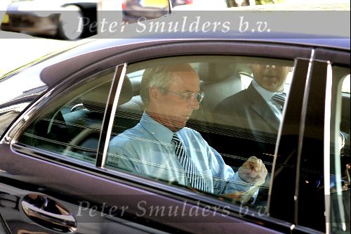Amsterdam 30 juli 2004
Sven Goran Eriksson leaves the Hilton Hotel.