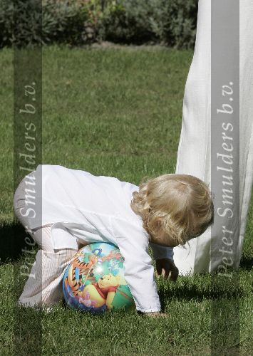 Wassenaar 17 juli 2005
Fotomoment met Maxima Amalia Prins Willem Alexander en Alexia bij hun woning \