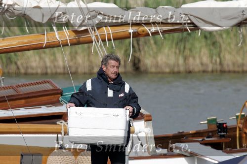 Muiden 4 juni 2005
Prins Willem Alexander varen met groene draeck met Maxima Amalia Prins Haakon (Noorwegen) Mette Marit en hun dochter. 
schipper
Peter Smulders bv