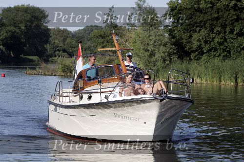 Nigtevecht 19 juni 2005
Jerry Schuiten met een interboat op de vecht.
Peter Smulders bv