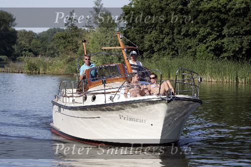Nigtevecht 19 juni 2005
Jerry Schuiten met een interboat op de vecht.
Peter Smulders bv
