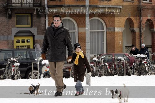 Amsterdam 6 maart 2005
Barry Hay met dochter en hondjs in de sneeuw
Peter Smulders bv