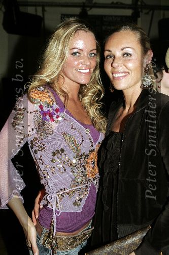 Amsterdam 1 maart 2005
Feestje van Gotcha met Georgina Verbaan.
Inge de Bruijn en Sandra
Peter Smulders bv