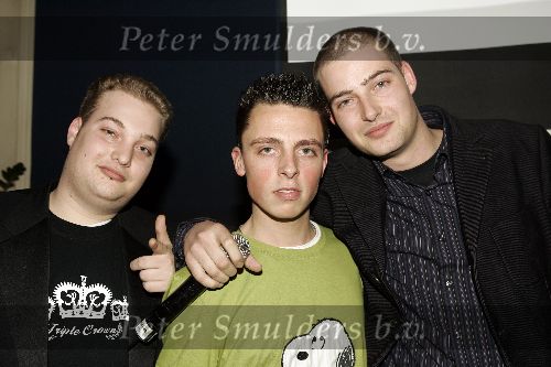 Amsterdam 1 maart 2005
Feestje van Gotcha met Georgina Verbaan.
Lange Frans en Baas B
Peter Smulders bv