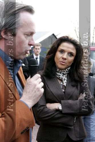 Hazerswoude rijndijk 17 maart 2005
Opening sportschool Leontien v Moorsel.
Joop Alberda Leontien en Michael Zijlaard
Peter Smulders