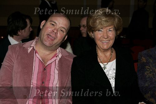 Amsterdam 13 maart 2005
Modeshow Paul Schulten in Okura. 
Paul de Leeuw met zijn moeder
Peter Smulders bv