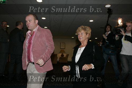 Amsterdam 13 maart 2005
Modeshow Paul Schulten in Okura. 
Paul de Leeuw met moeder
Peter Smulders bv