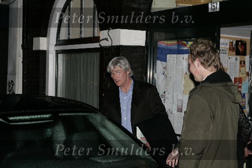Amsterdam 12 maart 2005
Richard Gere verlaat het huis van Christa Meindersma na diner bij haar thuis.
Peter Smulders bv