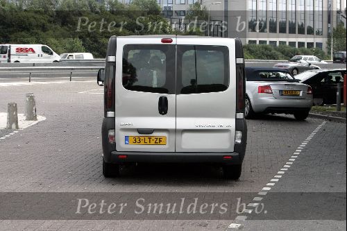 Ede 7 juni 2004
Casey Affleck  met zijn pas geboren kind en zijn vrouw Summer Phoenix
Peter Smulders bv