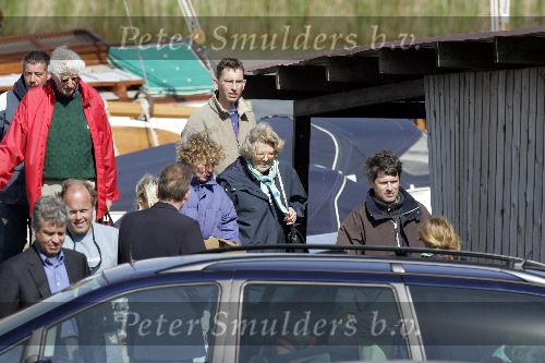 Muiden 15 mei 2005
Koningin Beatrix voor eerste keer dit jaar varen met de groene draeck.
Peter Smulders bv