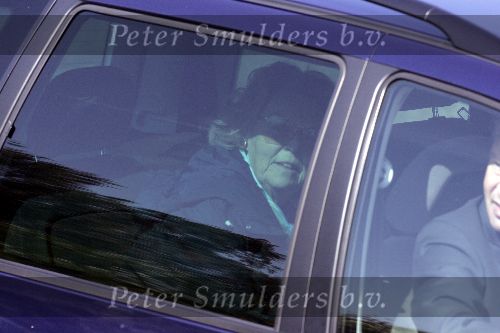Muiden 15 mei 2005
Koningin Beatrix voor eerste keer dit jaar varen met de groene draeck.
Peter Smulders bv