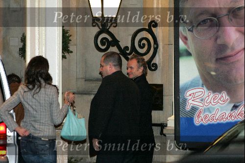 Amsterdam 1 november 2004
Mariska Hulscher en Irene v d Laar arriveren bij Hotel de Grand samen met Sting.