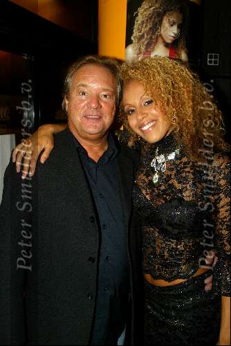 Amsterdam 6 oktober 2003
Presentatie cd Glennis Grace
Glennis de Grace met John v Katwijk