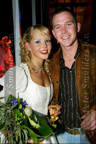Tilburg 13 oktober 2003
Premiere kunt u mij de weg naar hamelen vertellen...
Chantal Janzen en Johnny de Mol