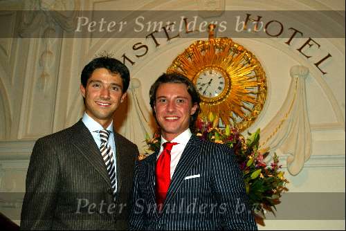 Amsterdam 6 oktober 2003
Beau Monde awards in het amstel hotel
Martijn Lussink en Sander Lussink