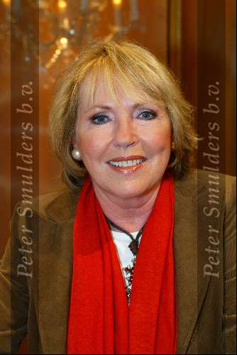 Hilversum 14 oktober 2003
Mireille Bekooy 
Nw. TROS Middag Magazine sinds Oktober 2003