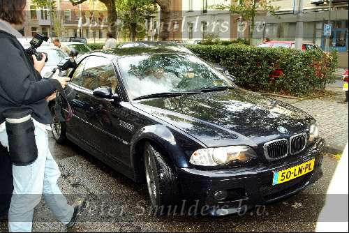 Amsterdam 6 oktober 2003
Beau Monde Awards in het amstel hotel
Raphael v d vaart en Silvie Meis in BMW M3