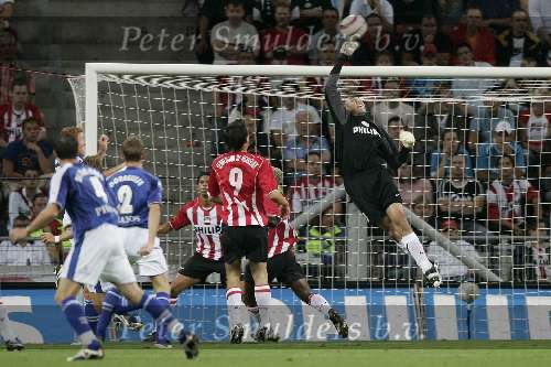 Eindhoven, 10 September 2005 
Competitie wedstrijd PSV-FC Utrecht 
Eindstand 1-0 
Heurelho Gomes stopt een harde bal op doel en houdt PSV op 1-0
© Foto Bart Bel