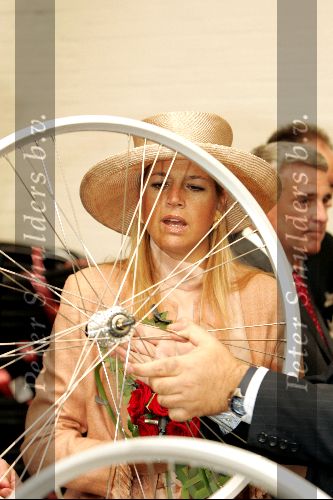Heerenveen 14 september 2004
Maxima bij Batavus voor 1000000 e fiets.