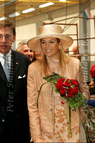 Heerenveen 14 september 2004
Maxima bij Batavus voor 1000000 e fiets. Maxima met Ed Nijpels